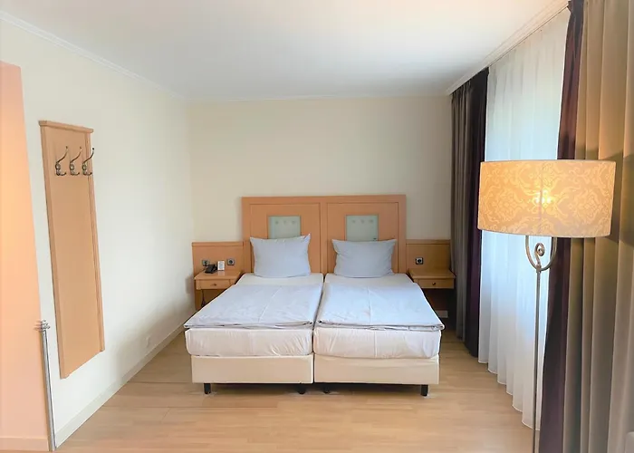 Park Am Berliner Tor 4*